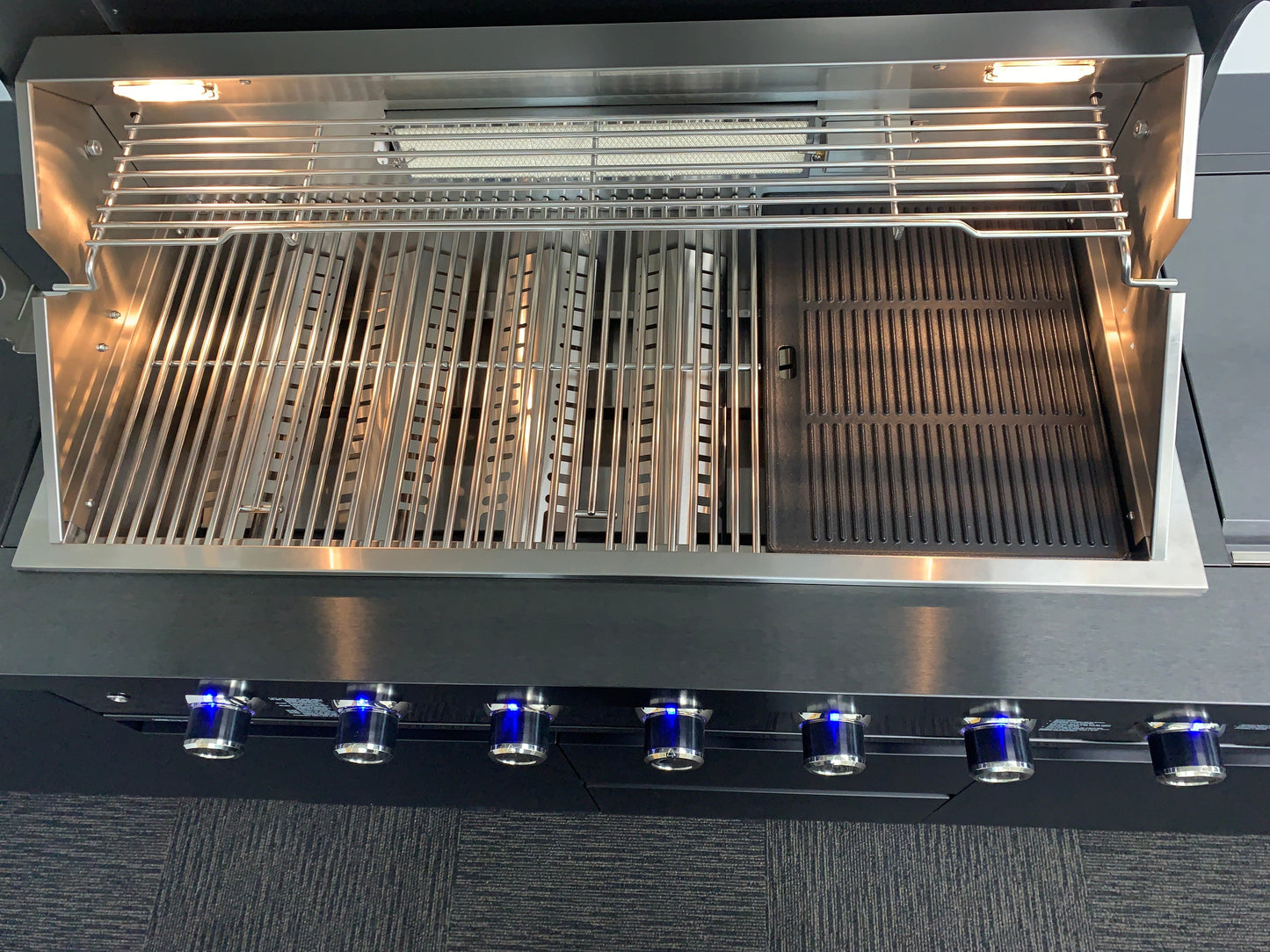 Aspire 6 Burner NAT GAS Combination with Grill cabinet -NATURAL GAS (does not include hose & Nat gas governor, they are supplied by an authorised Gas fitter / plumber)